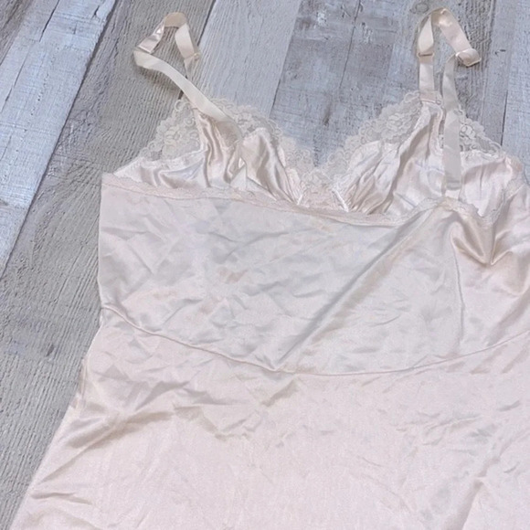 Vintage maxi slip size 32 Tall - Picture 7 of 8